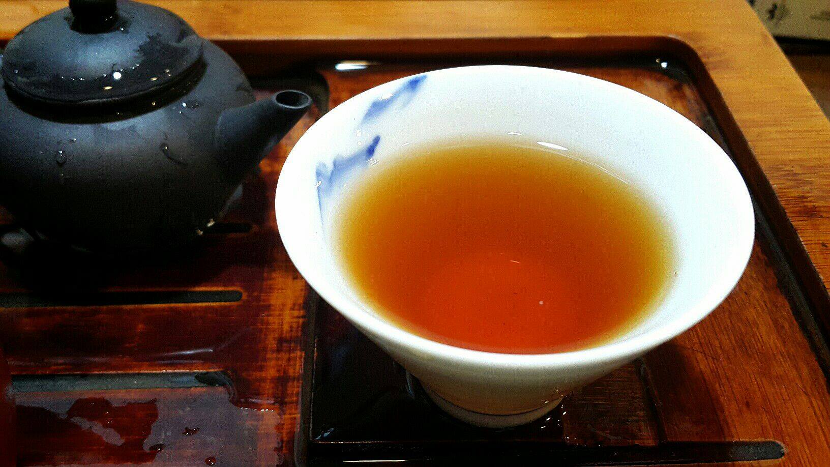 臺灣紅茶白金版（半斤裝禮盒）